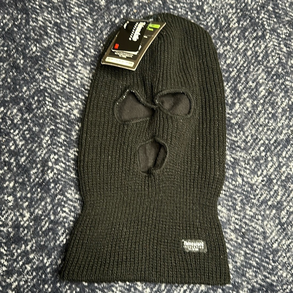 BDG men’s balaclava black 3 hole thinsulate Insulation 40g NWT  one size